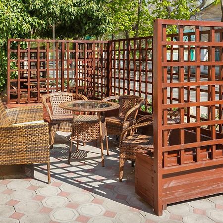 Fiesta Hotell Bilhorod-Dnistrovsʼkyy Exteriör bild