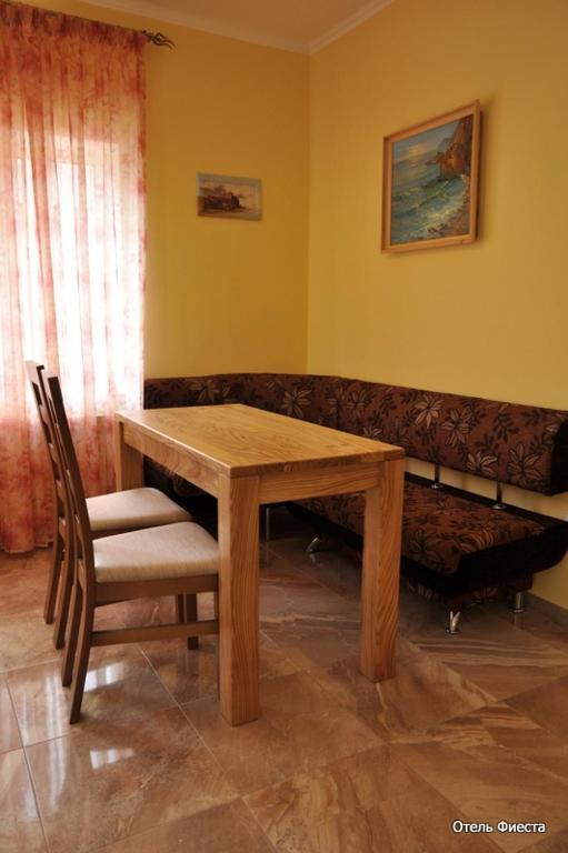 Fiesta Hotell Bilhorod-Dnistrovsʼkyy Rum bild