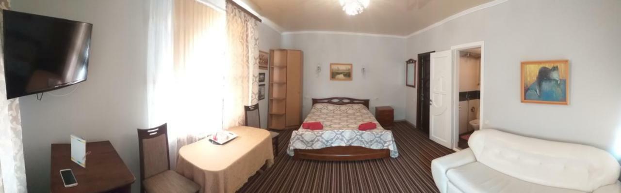 Fiesta Hotell Bilhorod-Dnistrovsʼkyy Exteriör bild