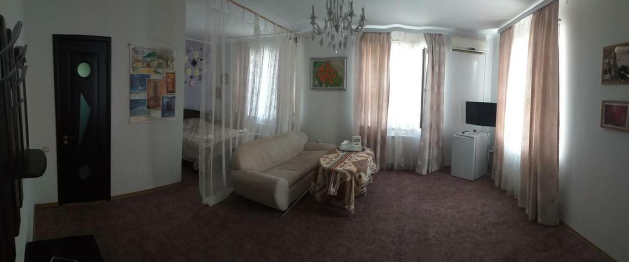 Fiesta Hotell Bilhorod-Dnistrovsʼkyy Exteriör bild
